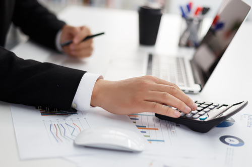 變更企業(yè)名字及經(jīng)營(yíng)范圍一般要多少費(fèi)用？